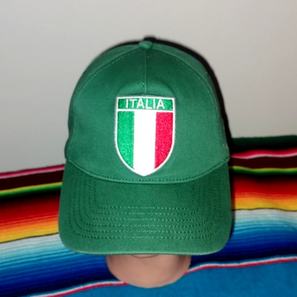 Walt Disney World Italia Epcot World Showcase Hat Cap